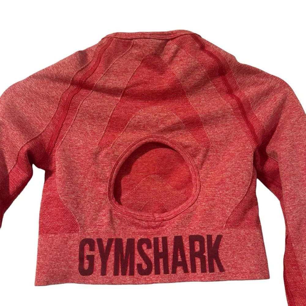 GYMSHARK Crop Long Sleeve-Small - Picture 3 of 4